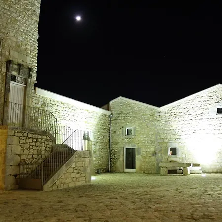 Valata Minusa Country Kır Evi